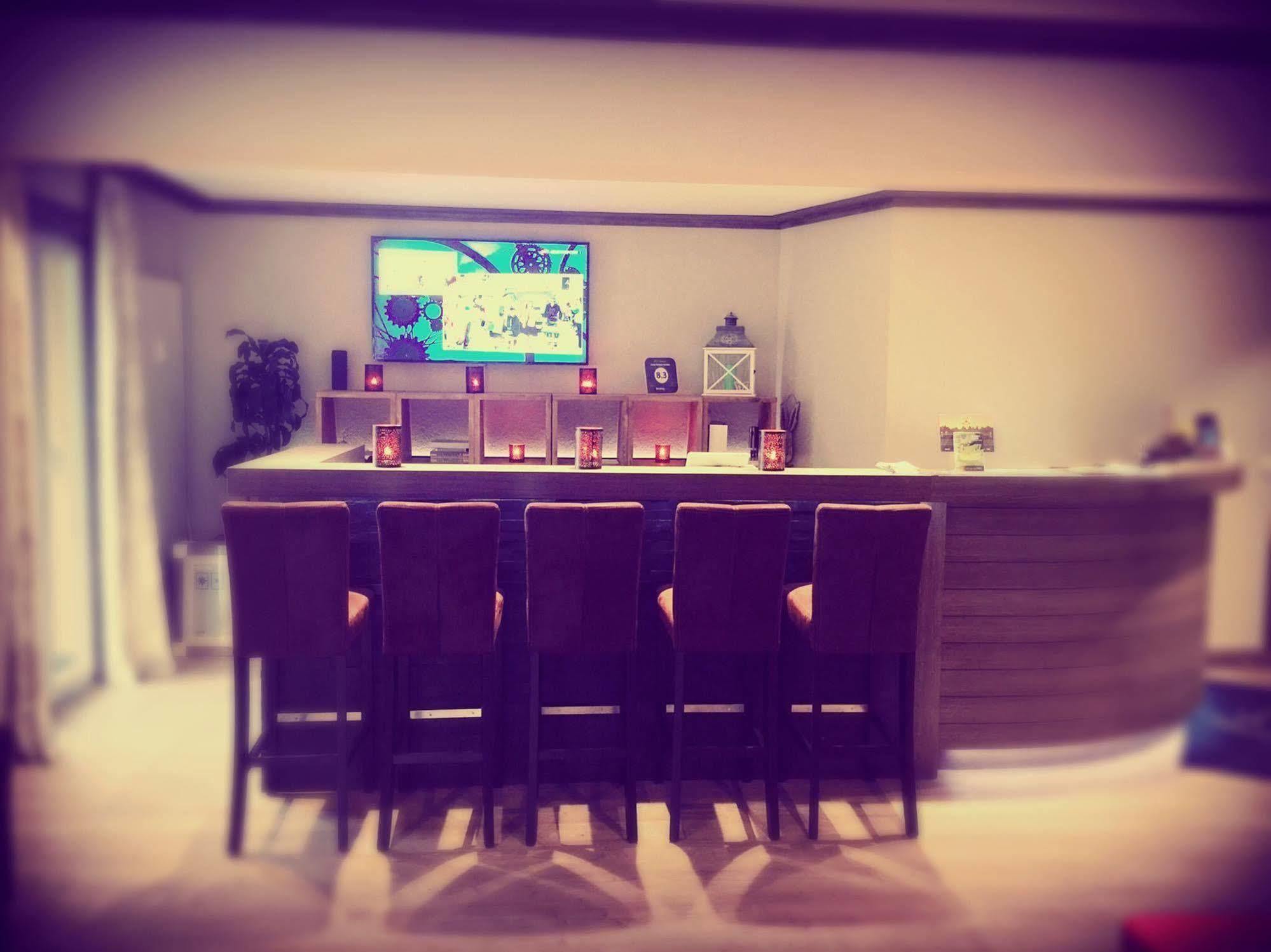 Hotel Bristol Вербье Экстерьер фото