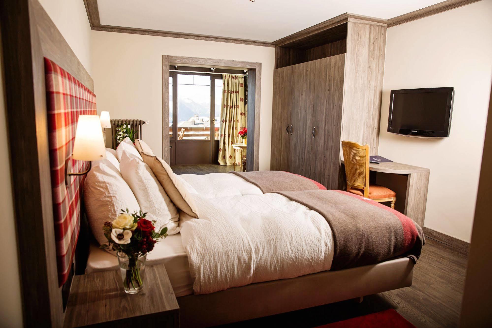 Hotel Bristol Вербье Экстерьер фото